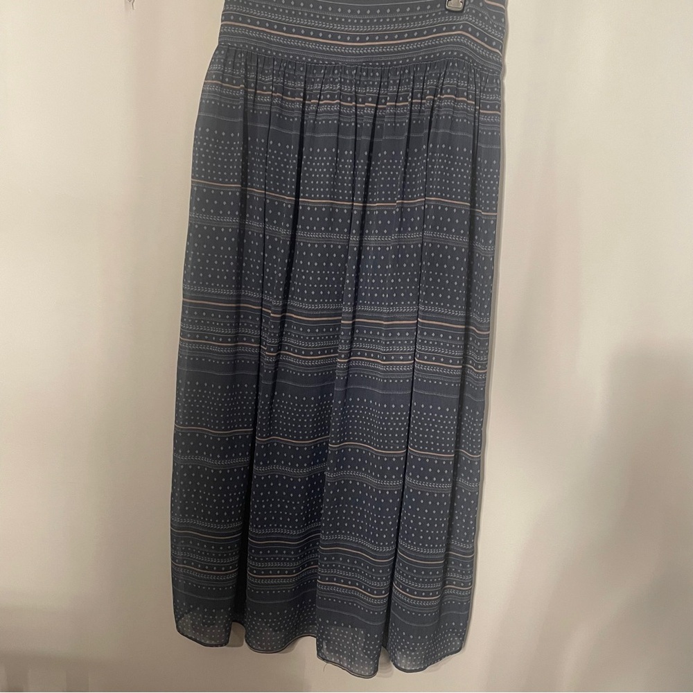 Gap Maxi Skirt Size 6 Blue Patterned Pleated